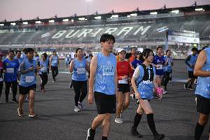 BIB: 80659
                            <button type="button" onclick="openModal(10462931)" class="btn btn-primary btn-sm float-right btn-popup" data-toggle="modal" data-target=".modal-high-quality">
                        <i class="fas fa-shopping-cart"></i> Add to Cart
                    </button>
                                            <button type="button" onclick="isThisMe(10462931, true)" class="btn btn-success btn-sm float-right btn-popup btn-isme hidden" data-toggle="tooltip" data-placement="bottom" title="นี่คือรูปของคุณใช่ไหม คลิกที่นี่เพื่อเอาเข้าอัลบั้ม">
                        <i class="fas fa-plus"></i> Add to album
                    </button>
                    <button type="button" onclick="isThisMe(10462931, false)" class="btn btn-warning btn-sm float-right btn-popup btn-isnotme hidden">
                        <i class="fas fa-ban"></i> Remove from album
                    </button>